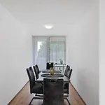 Apartment 4 Auch Fuer Monteure *