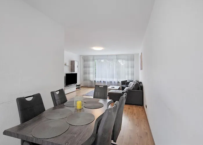 Διαμέρισμα 4 Auch Fuer Monteure