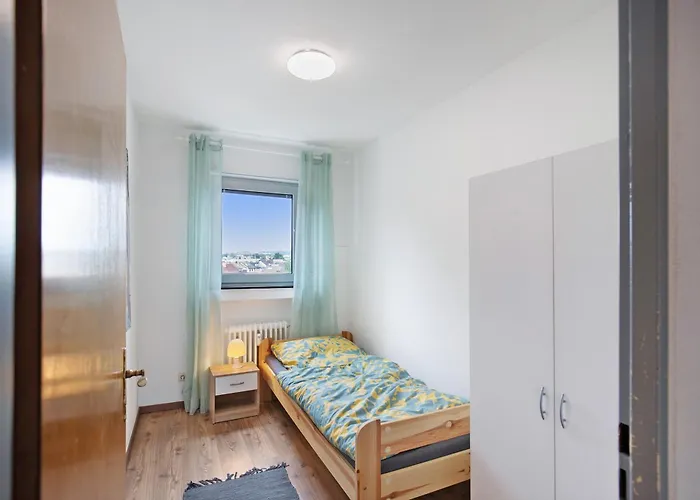 Διαμέρισμα 4 Auch Fuer Monteure *